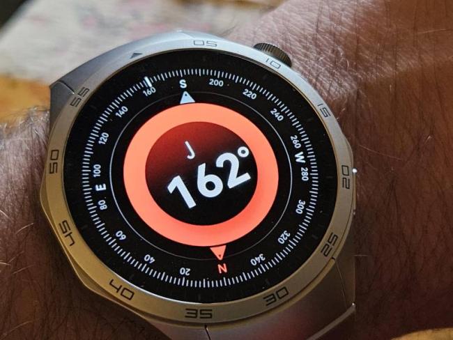 Kompas na hodinkách Huawei Watch GT4 (46 mm)