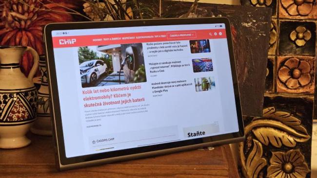 Lenovo Tab Plus 