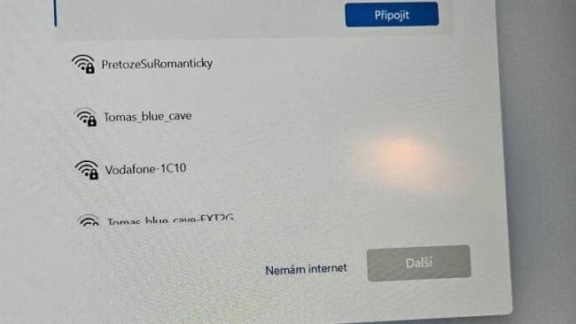 Instalace Windows 11 bez internetu