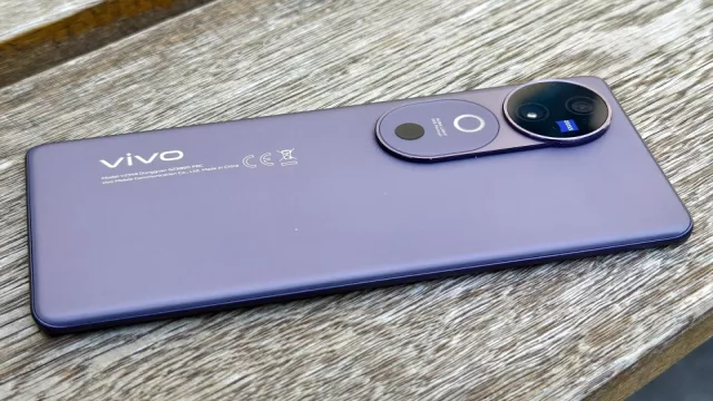 Vivo V40