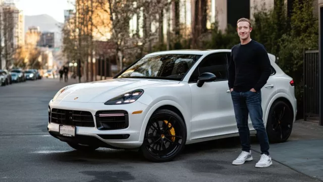 Zuckerberg - Porsche Cayenne 