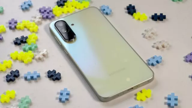 Samsung Galaxy A26, A36 a A56: Řada zlepšení, ale konec microSD