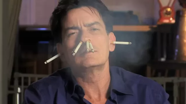 Alias Charlie Sheen seriál
